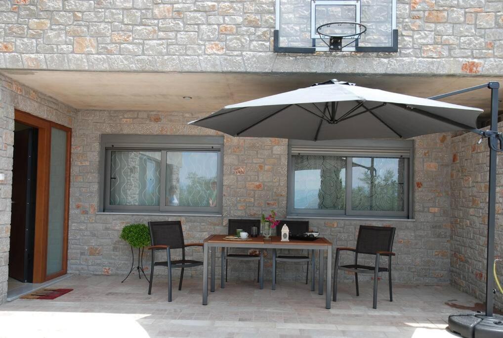 Nafplio, Hill With An Amazing View Appartement Buitenkant foto